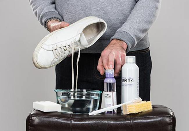 Как почистить белые сапоги из кожи в домашних условиях